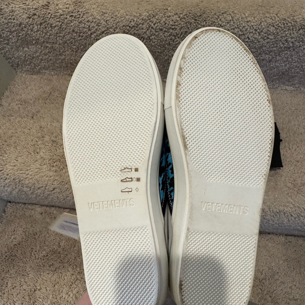 Vetements Babouche Sneakers - Picture 6 of 10
